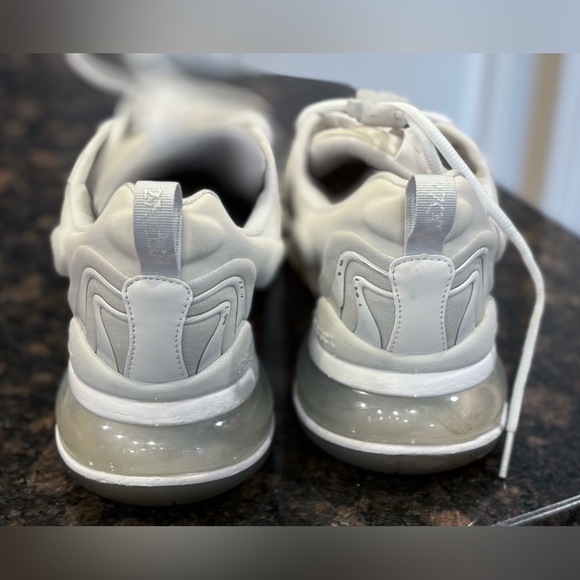 Nike Air Max Sz 10 Preowned 270 React ENG
Photon Dust - Picture 3 of 7